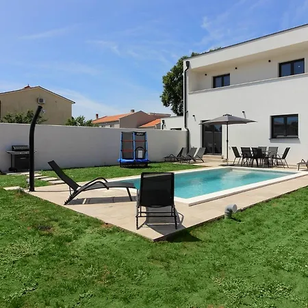 Villa Relax Ii With Private Pool Near The Town And The By Wiibuk *